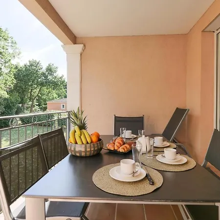 Apartman Soir D Ete Proche Et Tropez Ix